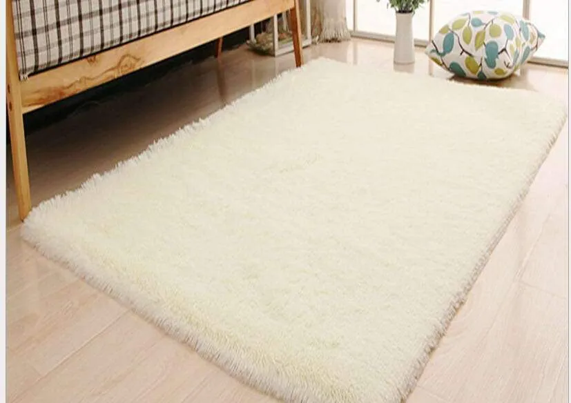 Soft Living Room/Bedroom Rug